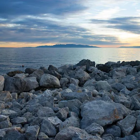 Blue Dolphin Daire Rijeka